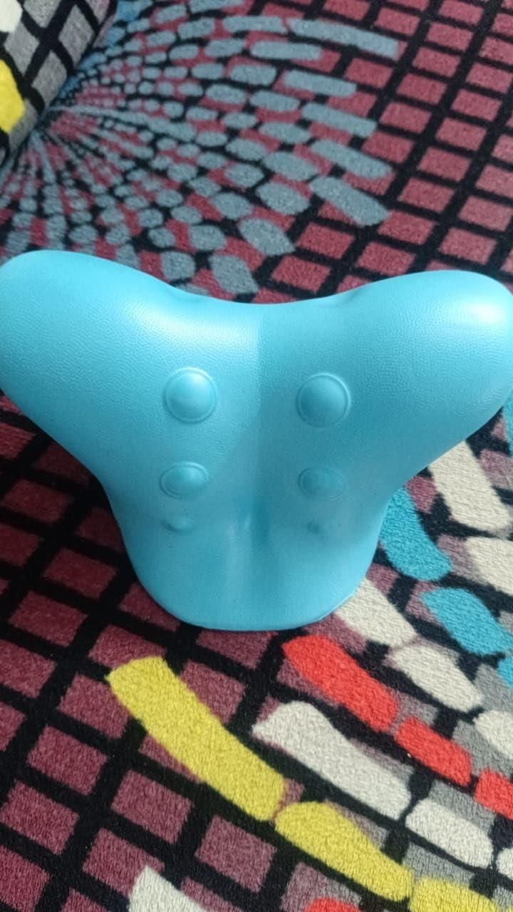 Neck and Shoulder Relaxer For Cervical Spine Alignment